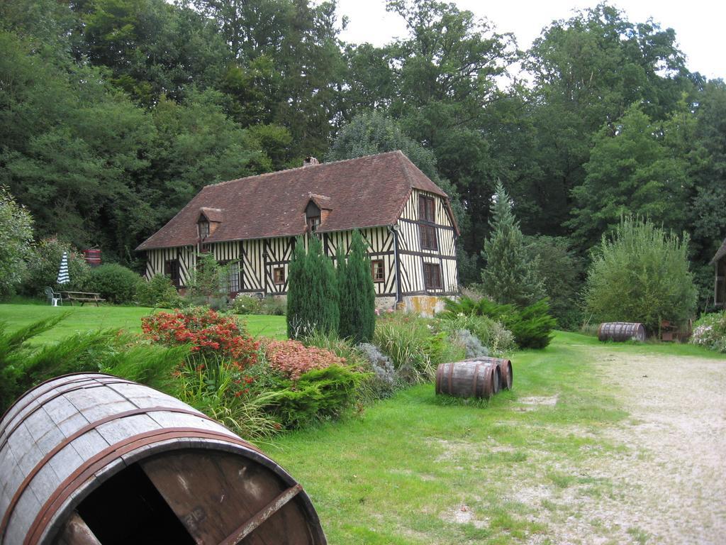 布尔赛住宿加早餐旅馆 Livarot-Pays-d'Auge 外观 照片