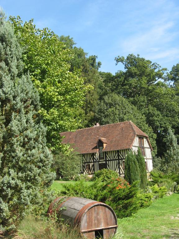 布尔赛住宿加早餐旅馆 Livarot-Pays-d'Auge 外观 照片